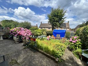 Photo 2- click for photo gallery